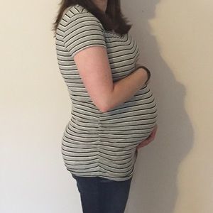 Jessica Simpson Maternity Shirt